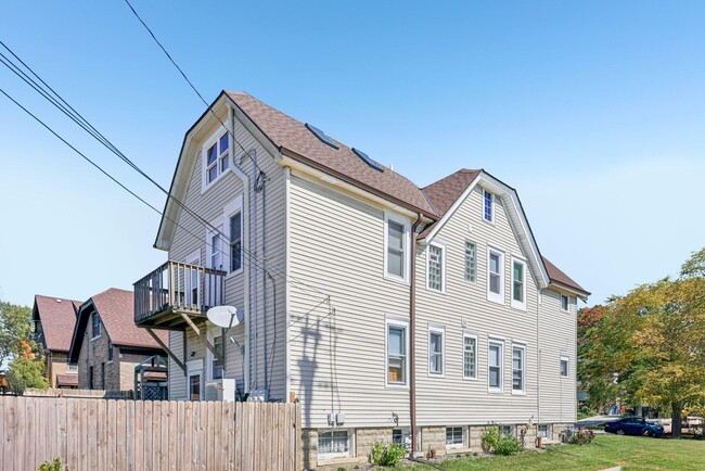 Building Photo - 2321 N 58th St