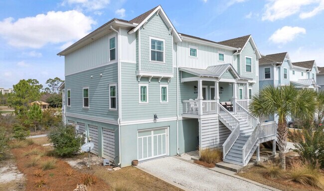 Building Photo - 6598 Carlinga Dr