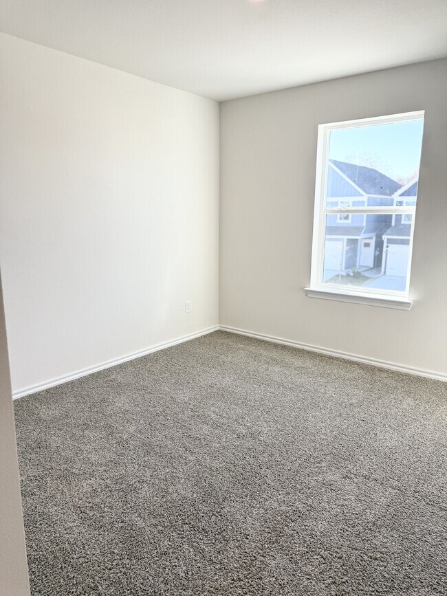 Building Photo - 7007 Moonflower Ln