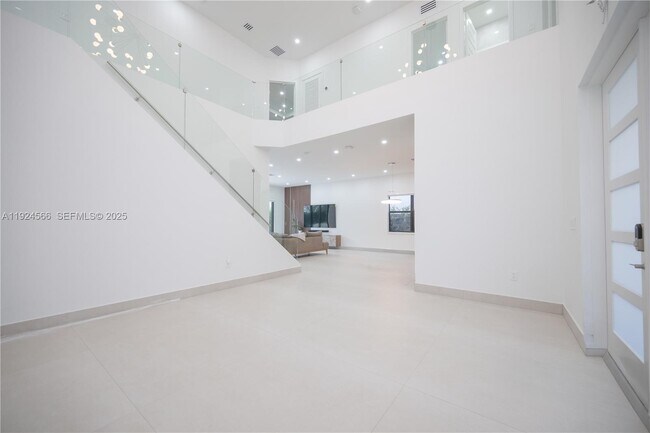 Building Photo - 8842 NW 161st Terrace