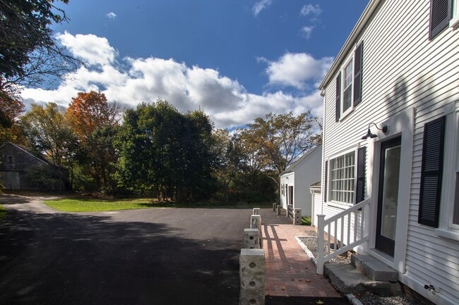 Building Photo - Amazing, Rarely Available Farmhouse with Carriage House and Garage