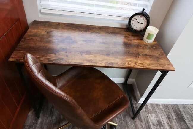 Building Photo - 3576 Portage Point Blvd