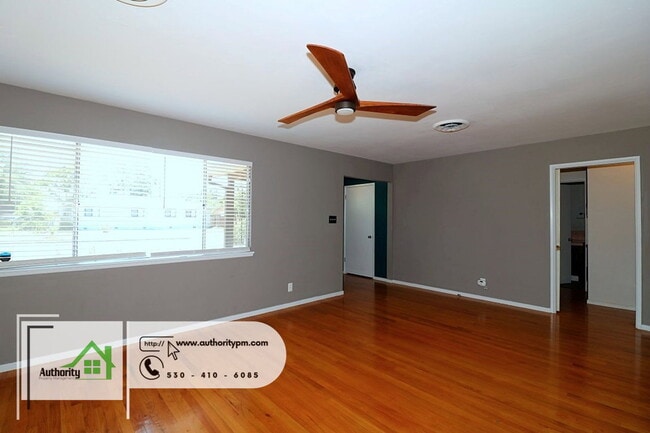 Building Photo - 1848 Shady Ln