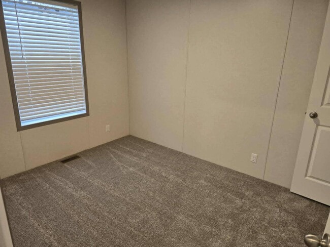 Building Photo - 613 Polk St