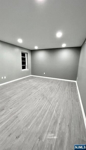 Building Photo - 1002 Unicorn Way