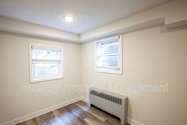 Building Photo - 614 Rock Creek Road