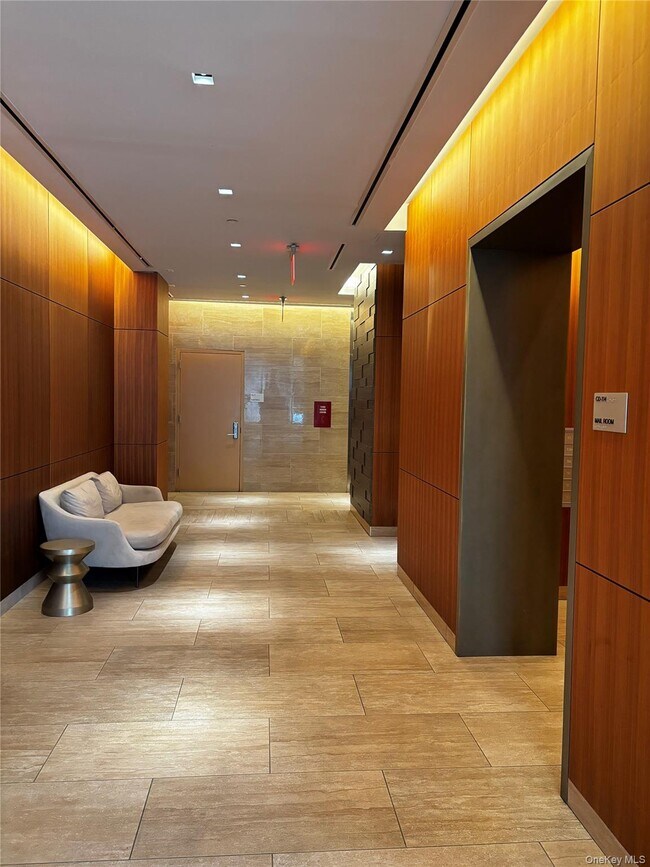 Building Photo - 138-35 39th Ave