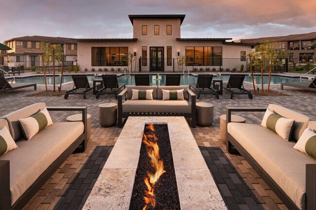 Building Photo - Brand-New 2025 Contemporary Condo | 2 Bed + 2 Bath | Prime North Phoenix Location