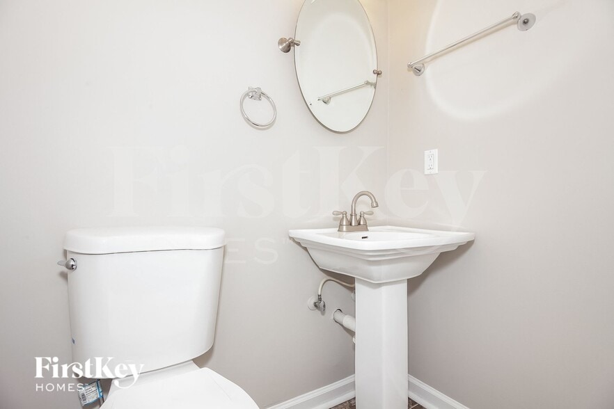 Building Photo - 7206 Brassy Creek Ln