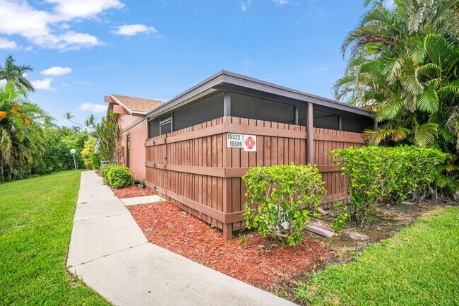 Building Photo - Newly remodeled 2 bedroom, 2 bathroom home...