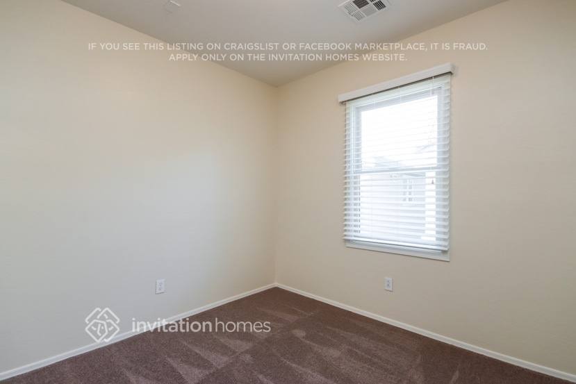 Building Photo - 4101 E Jasper Dr