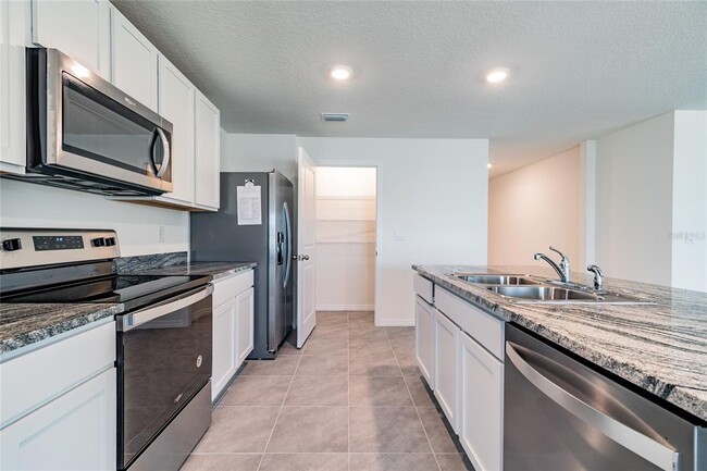 Building Photo - 808 Tidal Rock Ave