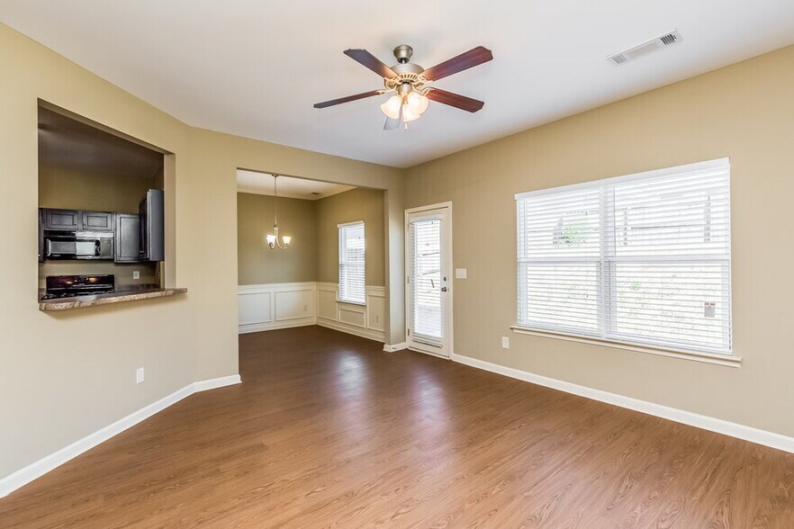 Building Photo - 474 Highland Falls Dr