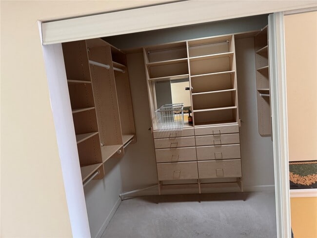 Building Photo - 14228 Manderleigh Woods Dr