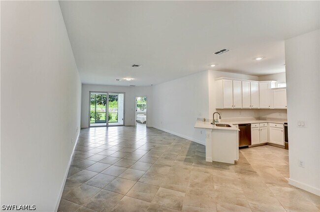 Building Photo - 20545 Hazelnut Ct