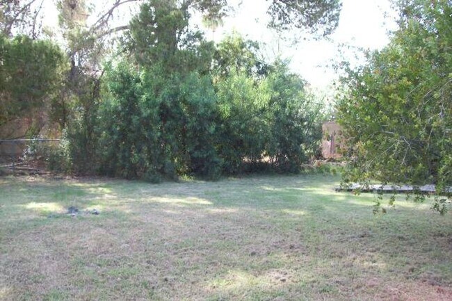 Building Photo - 3 Bedroom in Hudson Park off Cedar