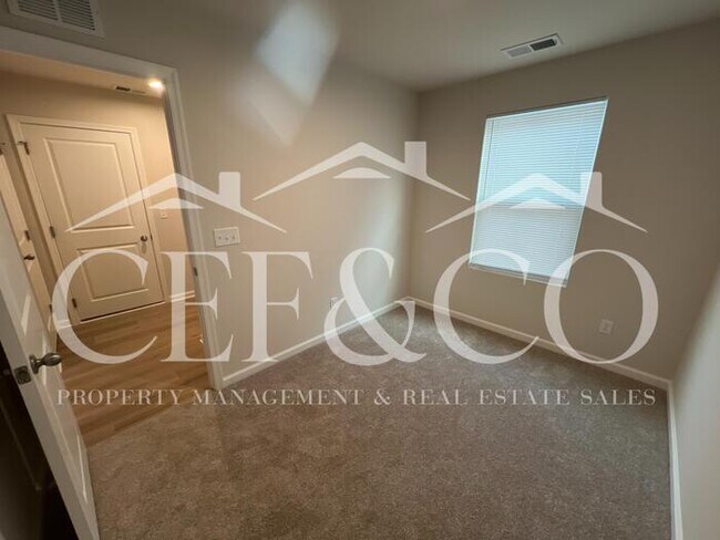 Building Photo - New Construction Gem – 4BR + Loft, Garage, and Great Amenities!