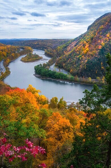 Base of Mt Minsi. Hikers paradise - 93 Shepard Ave