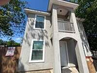 Building Photo - 1615 N. Navidad St.