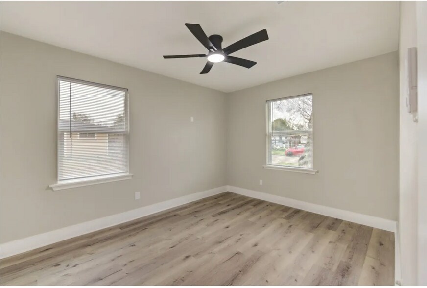 Building Photo - 6603 Narcissus St