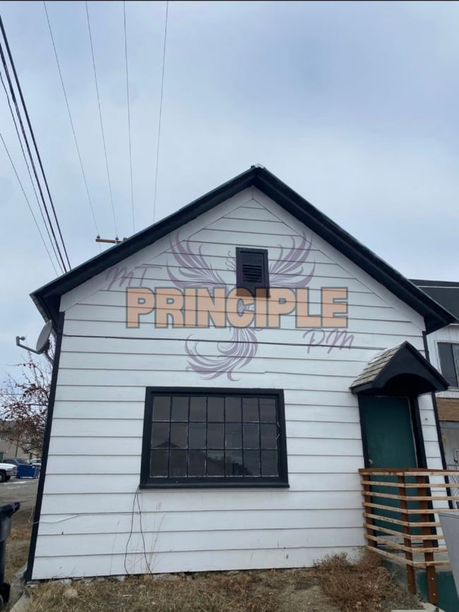 Building Photo - Charming cozy two bedroom house in Anaconda