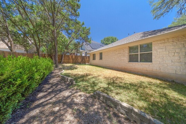 Building Photo - 5601 Lomita Verde Cir