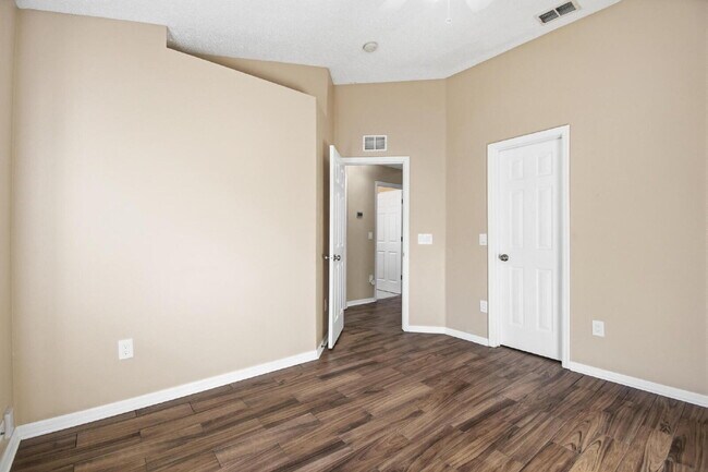 Building Photo - Beautiful 3 Bedroom Home for Rent in Palm Coast!