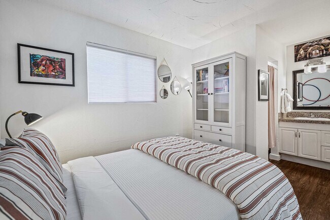 Building Photo - 3018 S 1st St