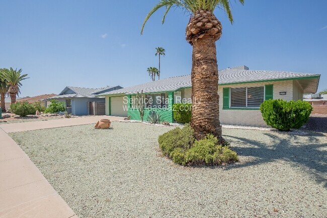 Building Photo - 17230 N Palo Verde Dr