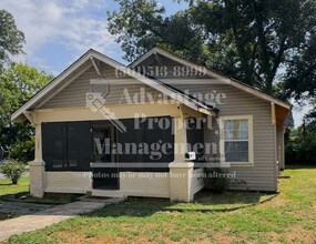 Building Photo - MOVE IN SPECIAL