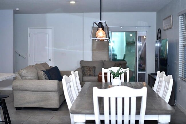 Building Photo - 1828 Katz Crossing Dr