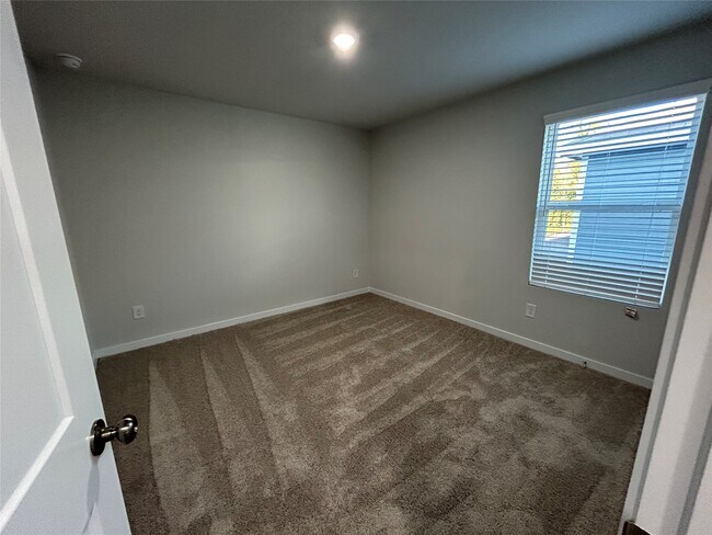 Building Photo - 7914 Alset Dr