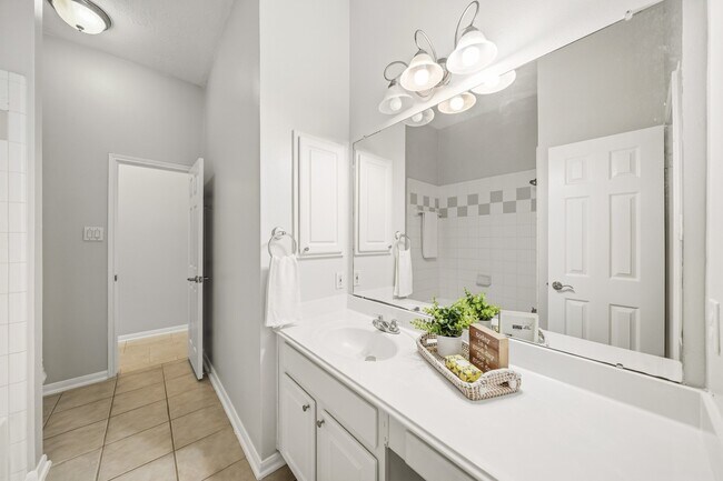 Building Photo - 11308 Windy Dawn Dr
