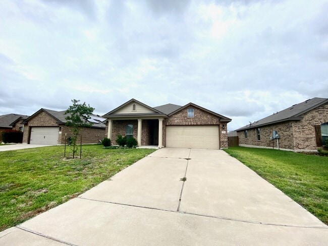 Primary Photo - Nearly-New in Midway ISD