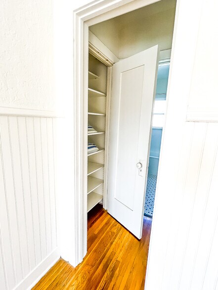 Building Photo - 239 Pacific St