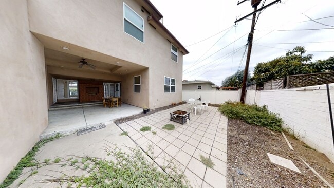 Building Photo - Huge House on Art St!! (Lease out, pending...