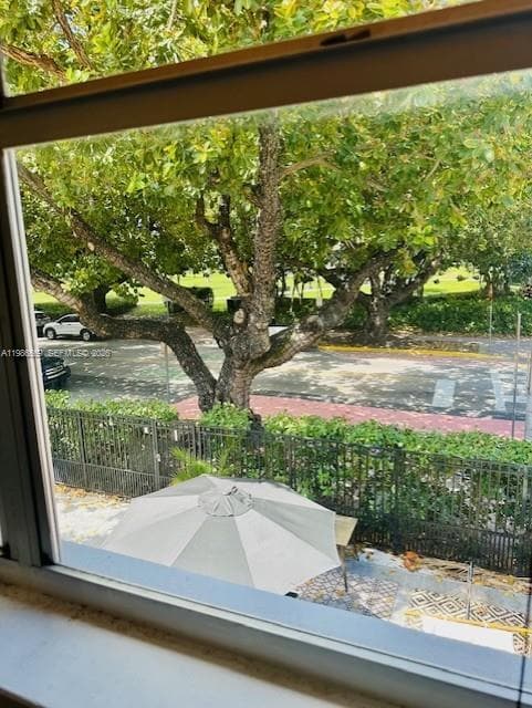 Building Photo - 736 13th St