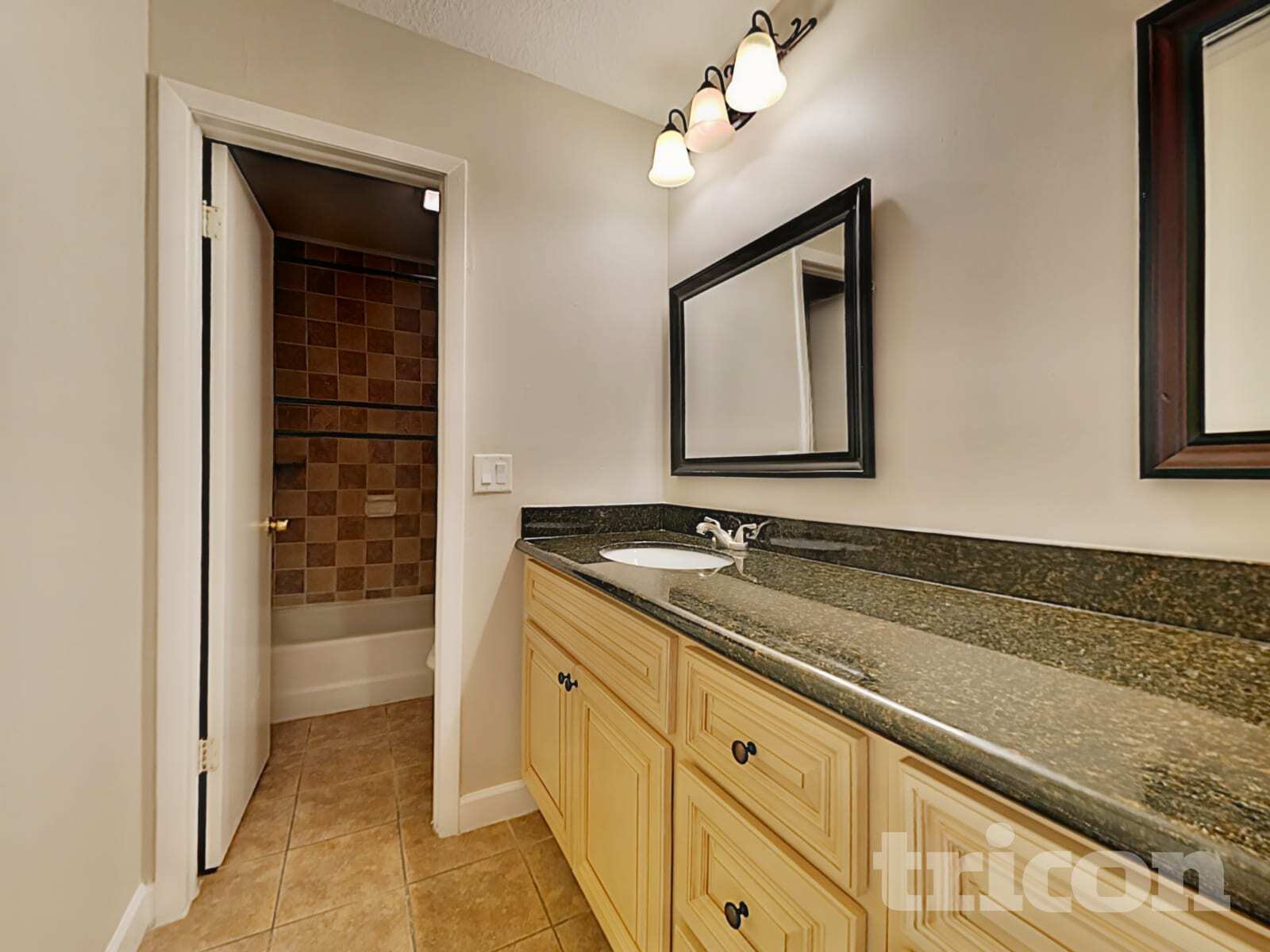 Building Photo - 11803 Willow Point Way