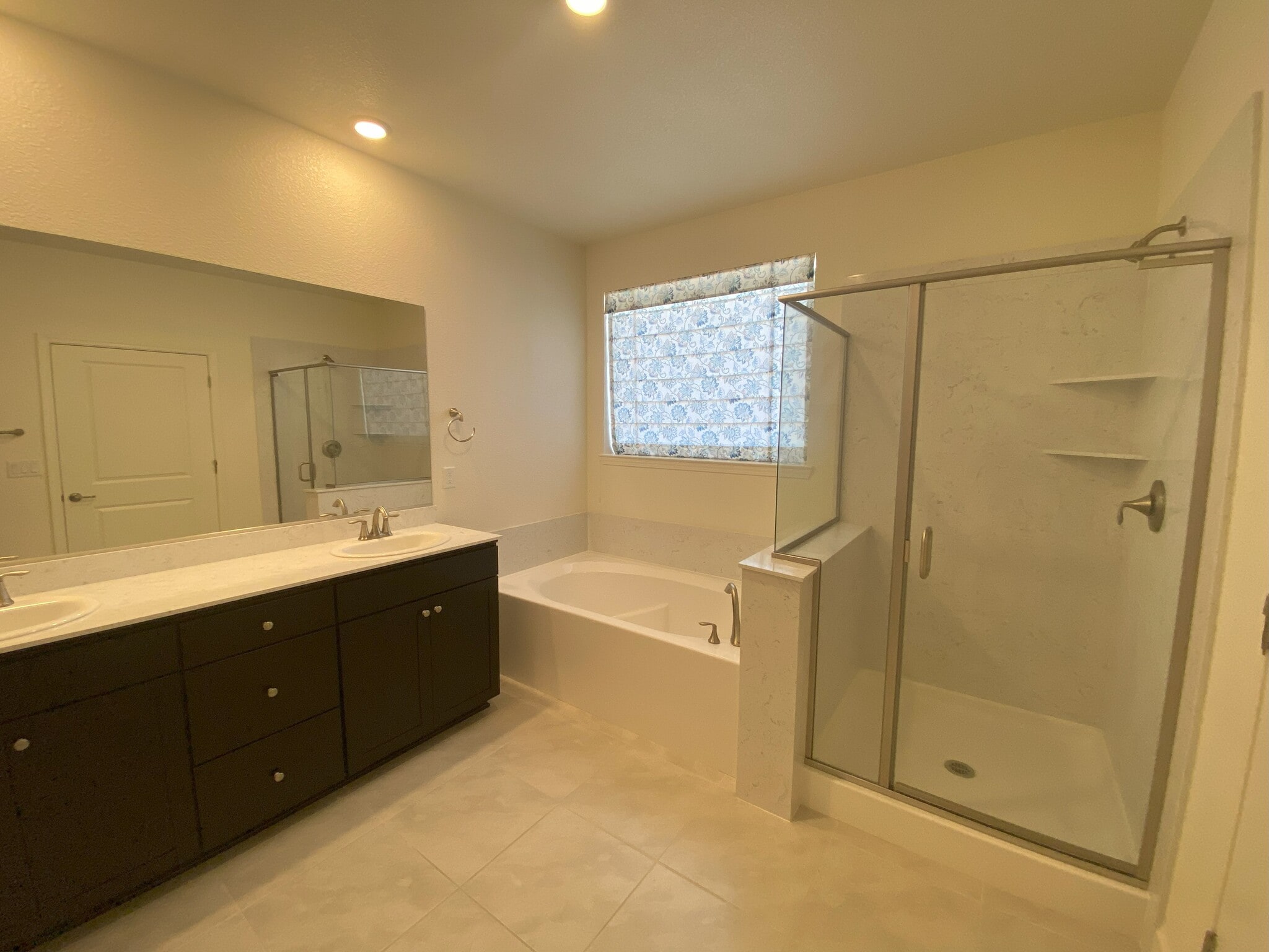 Master bath - 6338 Red Stable Rd