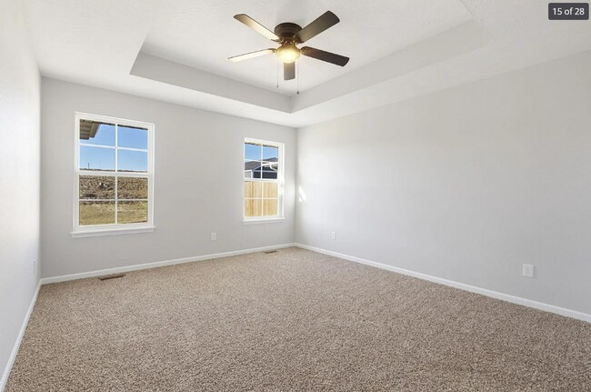 Building Photo - GORGEOUS 4 BED 2 BATH