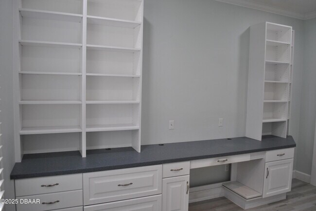 Building Photo - 128 Centennial Park Dr