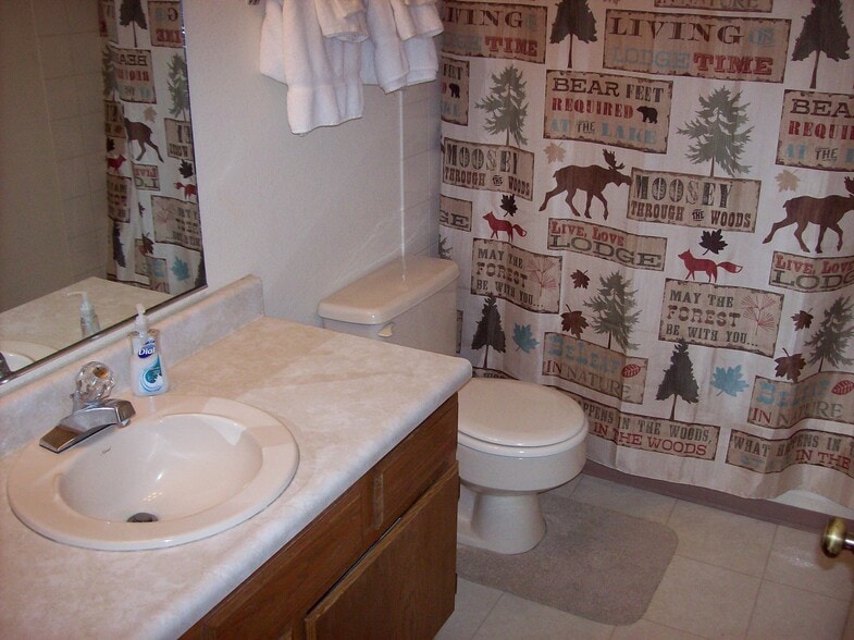 BATHROOM - 33820 Polar St