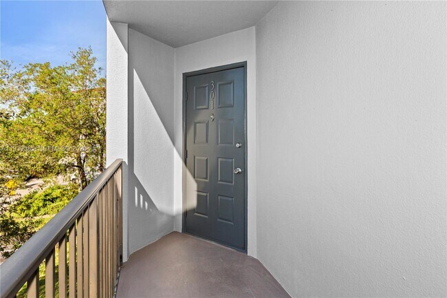 Building Photo - 12701 SW 13th St