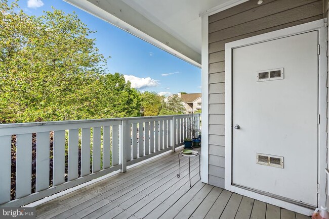 Building Photo - 14301 Grape Holly Grove
