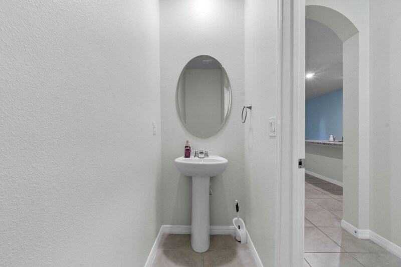 Building Photo - 390 Feltrim Reserve Blvd