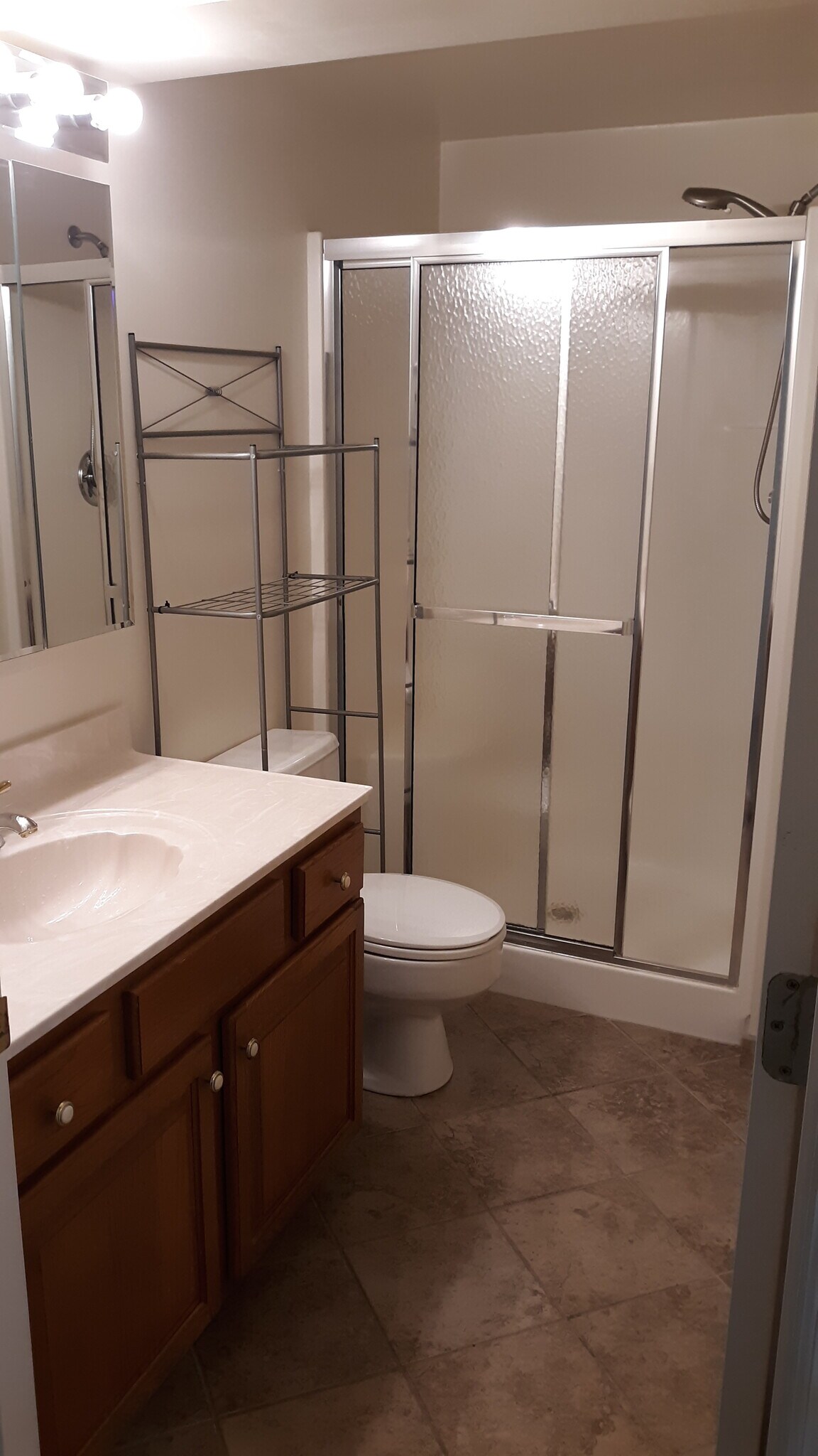 Building Photo - 4522 Laurelwood Dr