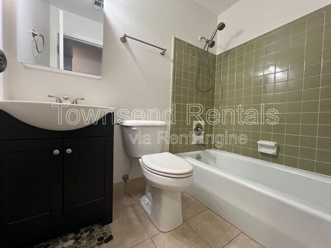 Building Photo - 5449 Thompson Cir