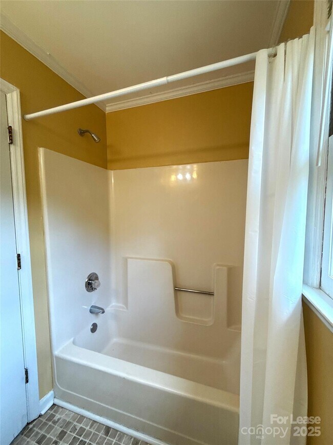 Building Photo - 9125 Winter Moss Ct