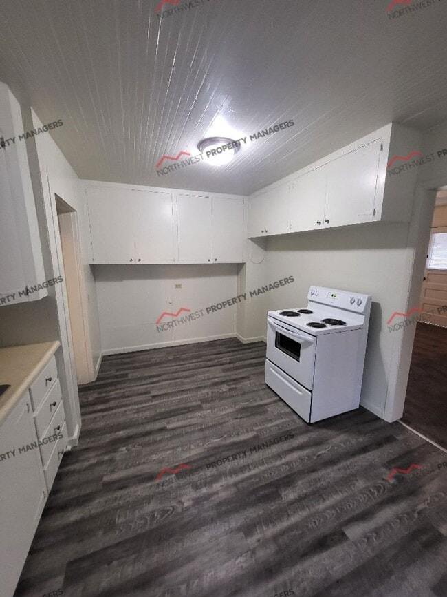 Building Photo - STATUS: *HOLD* | R273A  | $1495