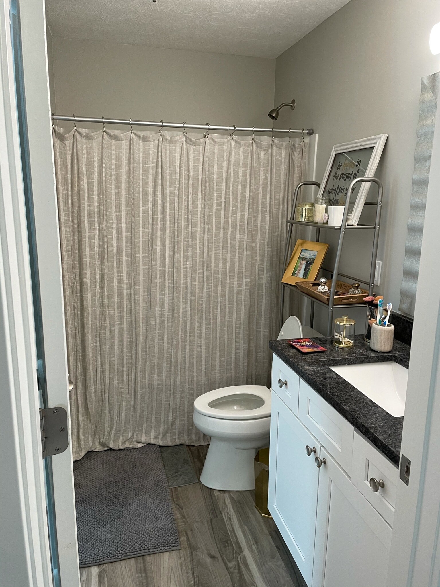 Building Photo - 2334 N Delaware St